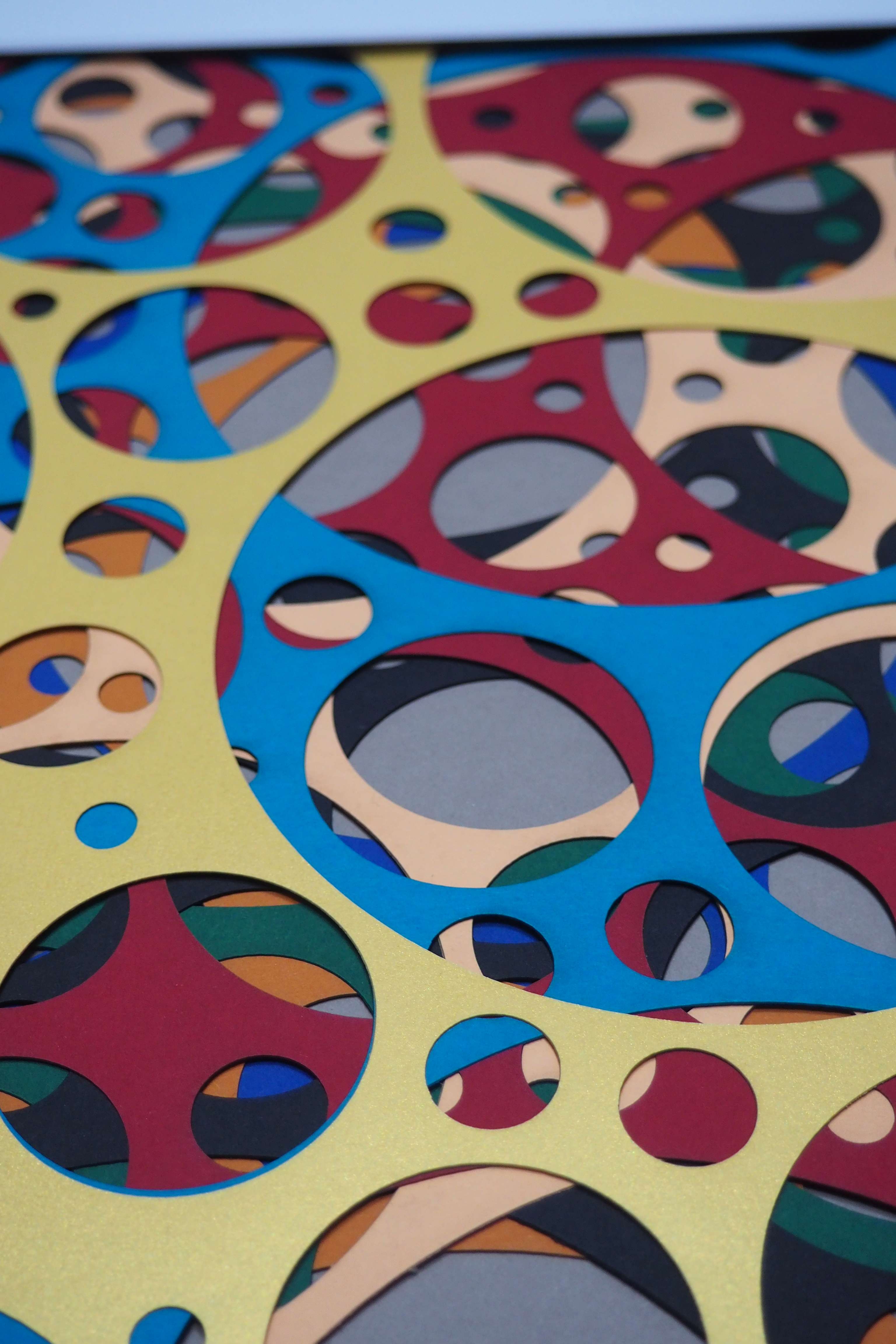 Papierkunst „Bubbles“ im 70x50cm Eichenholzrahmen