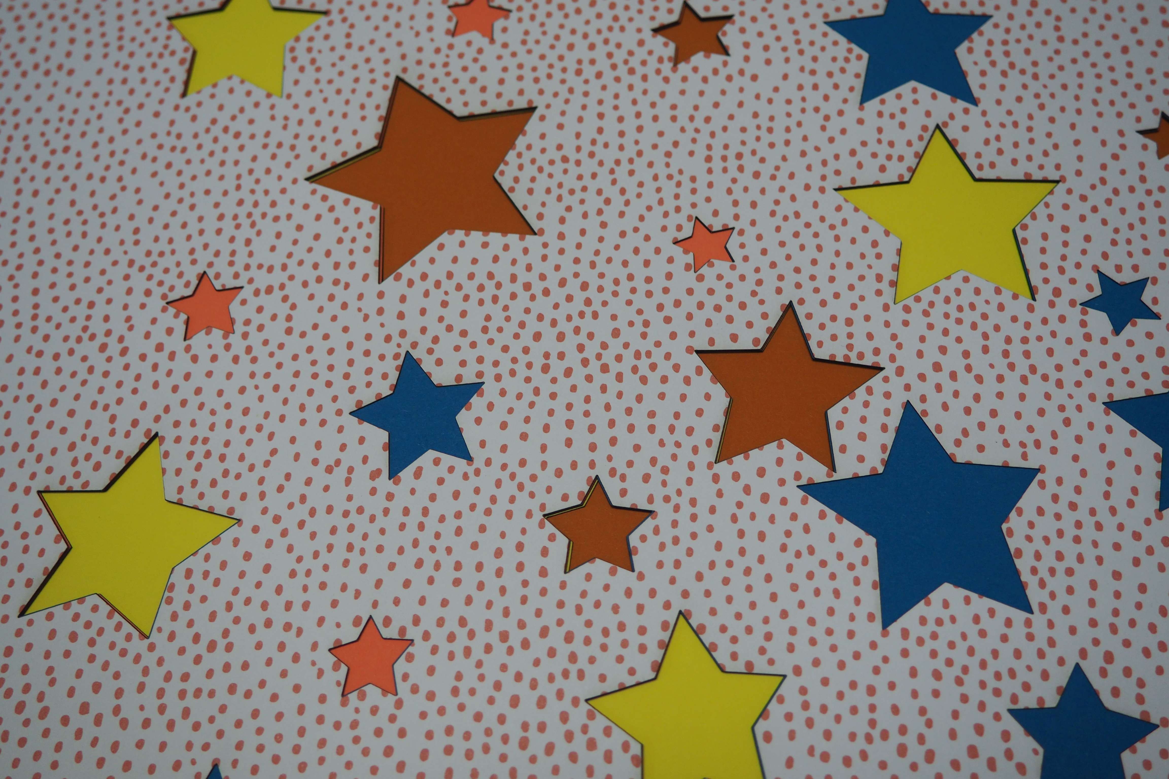 Papierkunst „Kids Edition – Wolke“ im 50x50cm Eichenholzrahmen