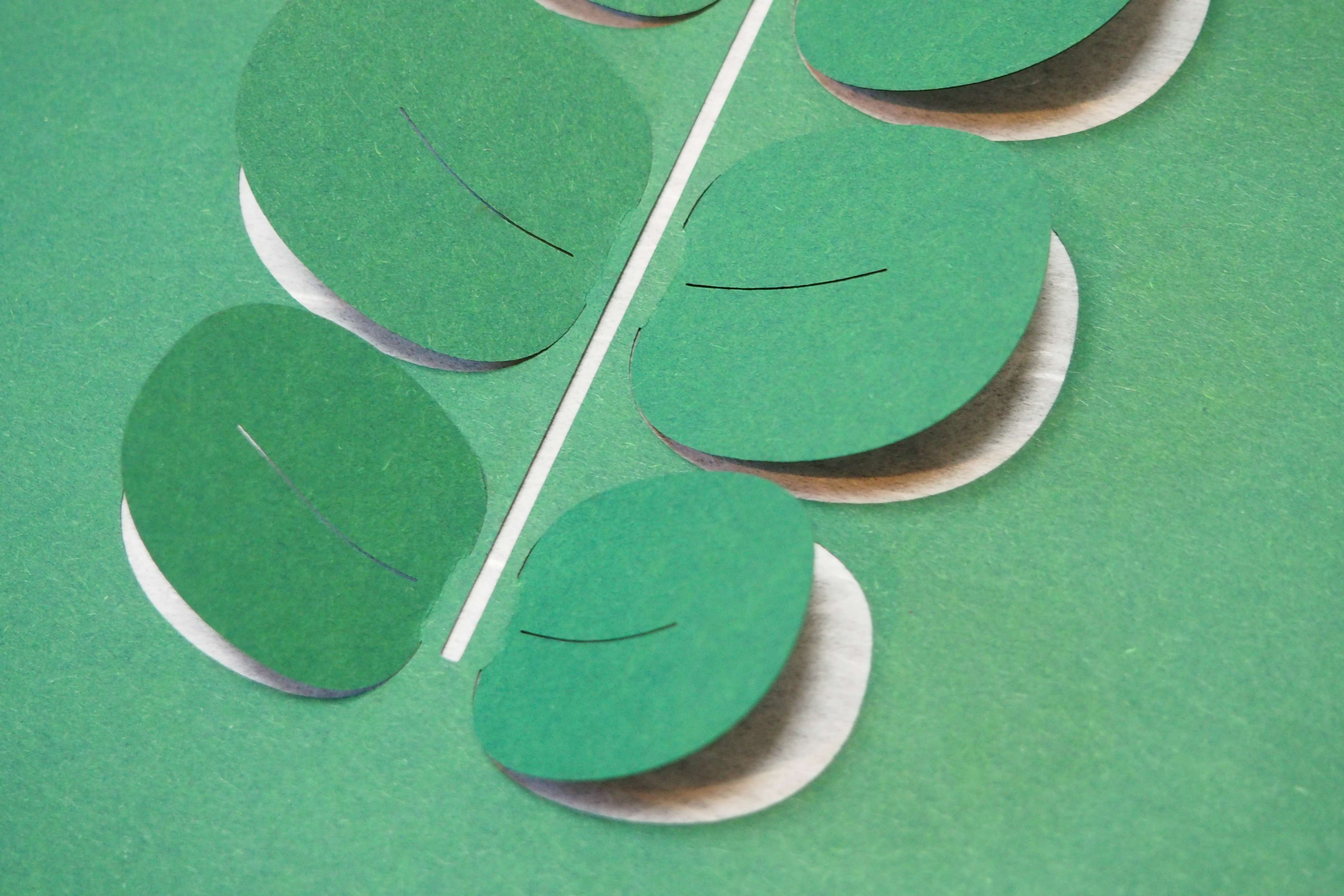 3D-Papierkunst „Green Leaves“ im 50x70cm Eichenholzrahmen