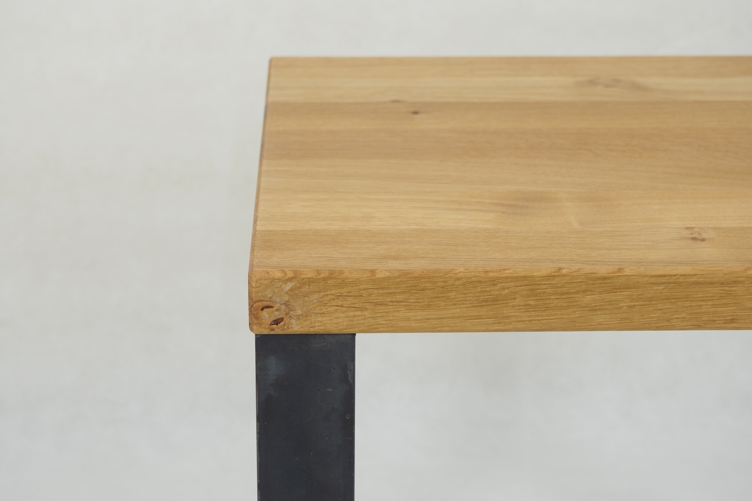 Beistelltisch / H 38 / Stahl & Wildeiche