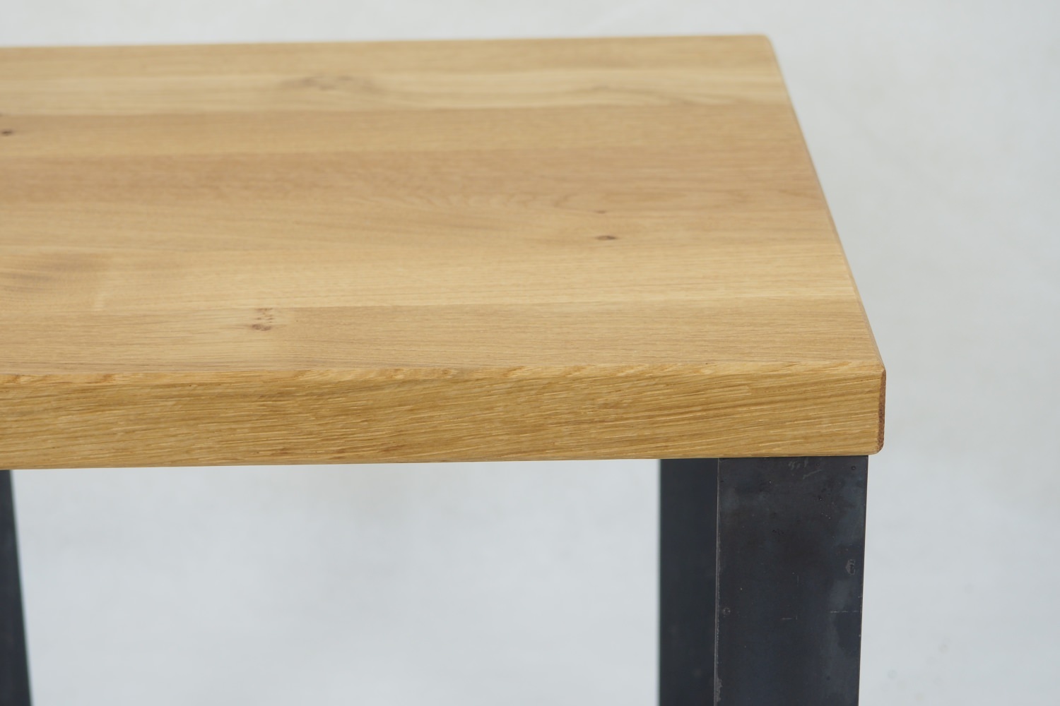 Beistelltisch / H 38 / Stahl & Wildeiche