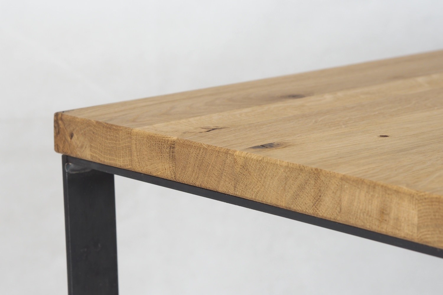 Hocker / H 50 / Stahl & Wildeiche